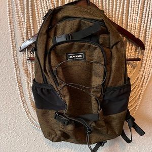 Dakine Mini-Pack Day Backpack Army Green